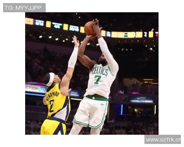 杰伦布朗全场最高30分表现出色三分球命中率高达44助力球队胜利